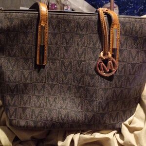 Michael kors purse